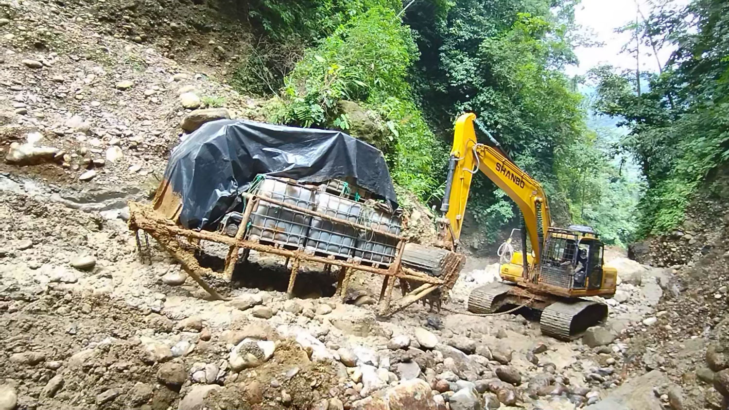 24吨挖掘机