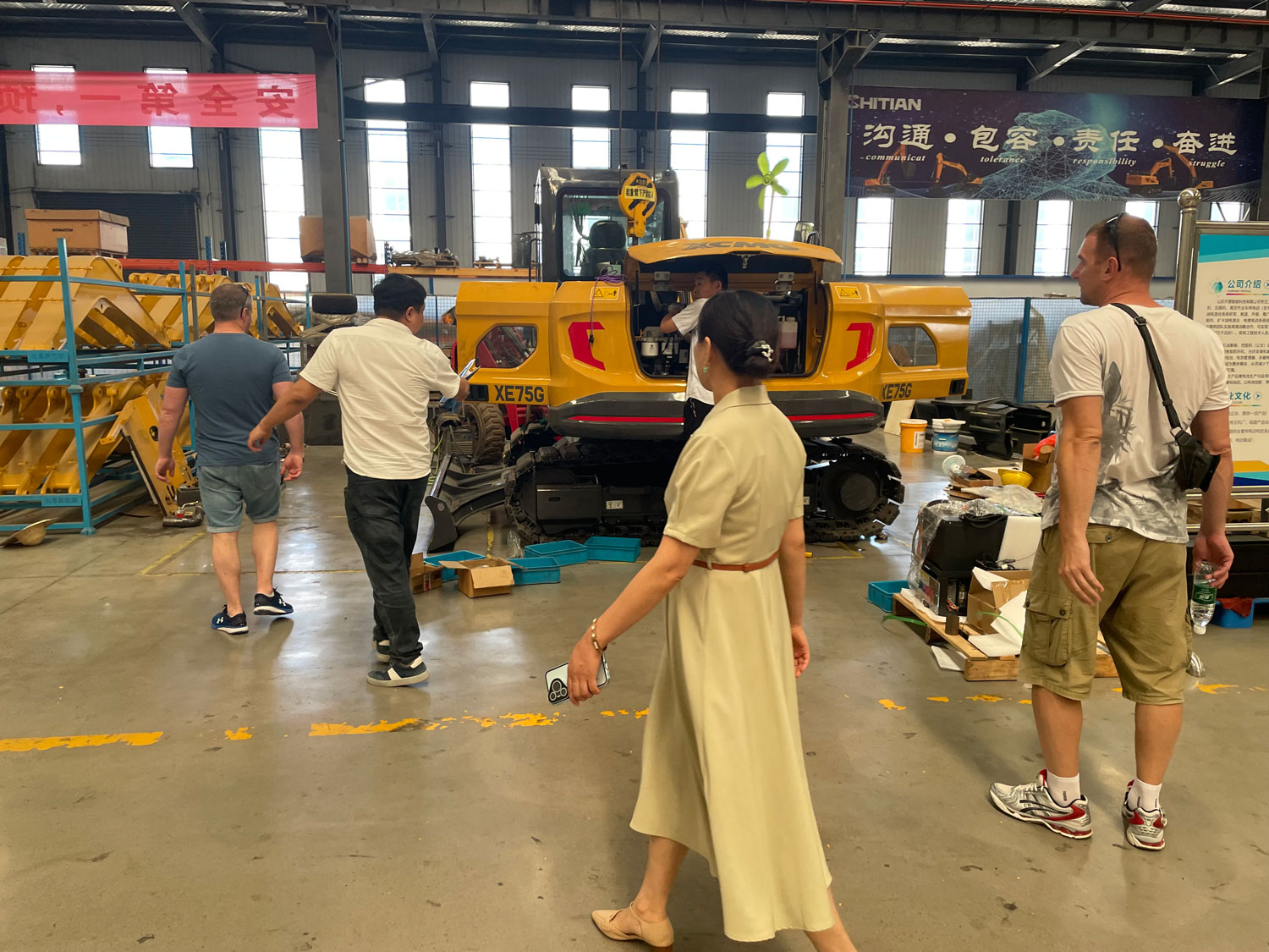 中国闽挖掘机厂